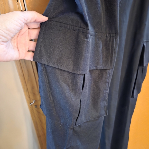 WOMEN'S BLACK RELAXED UTILITY PANTS SIZE SMALL - Picture 5 of 6